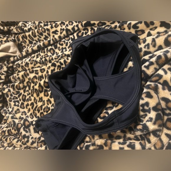 Nike Dri-Fit Sports Bra w/o Padding | Women’s Size Medium | Like New - Picture 4 of 4